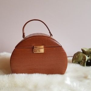 Alligator jewlery box